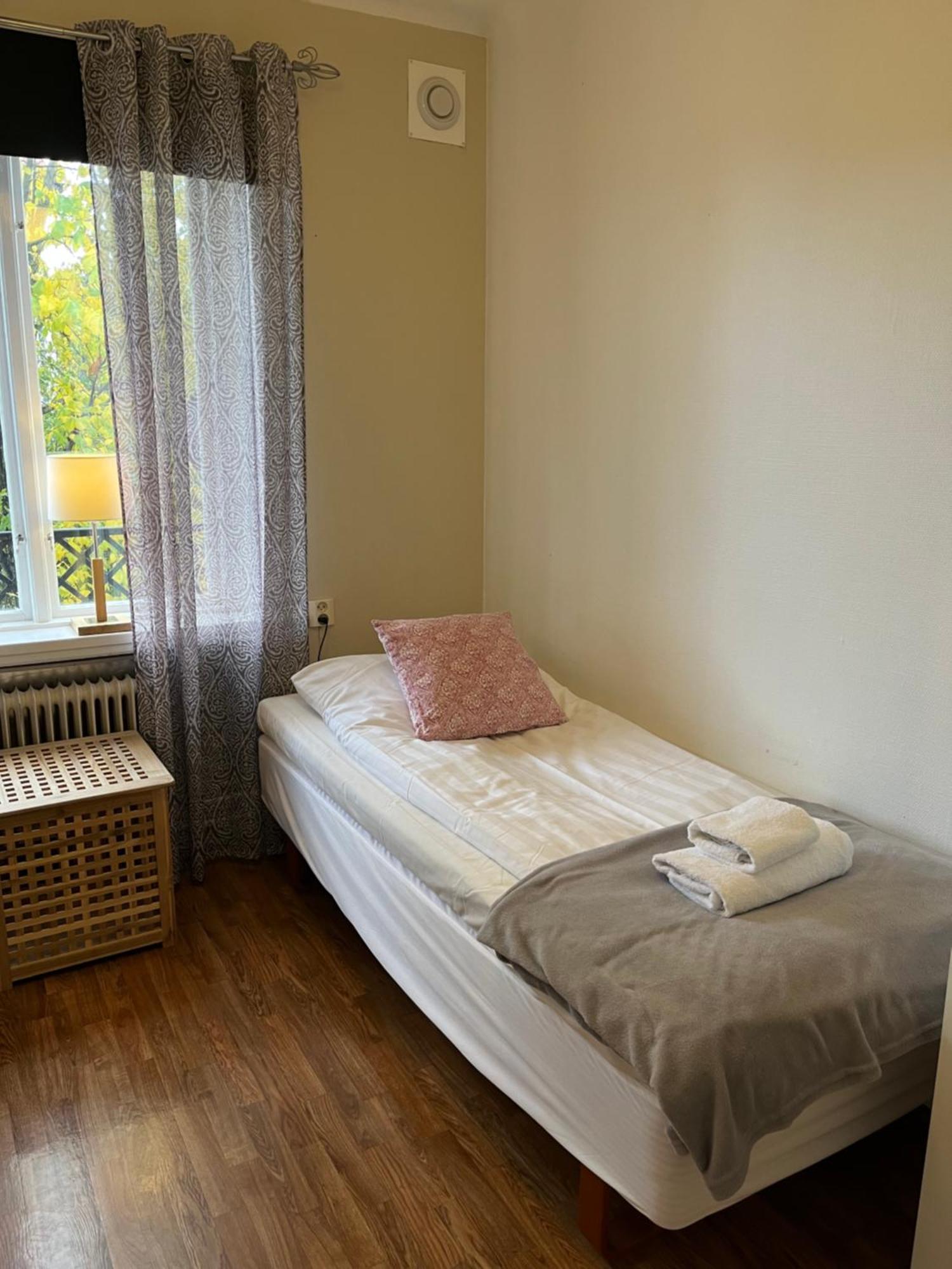 Vaesterhoejdsgarden Skövde Esterno foto