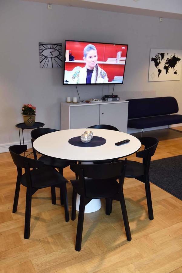 Vaesterhoejdsgarden Skövde Esterno foto